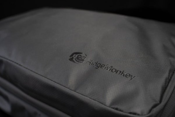 RidgeMonkey Rozkladacia kozmetická taška Caddy LX Uterák